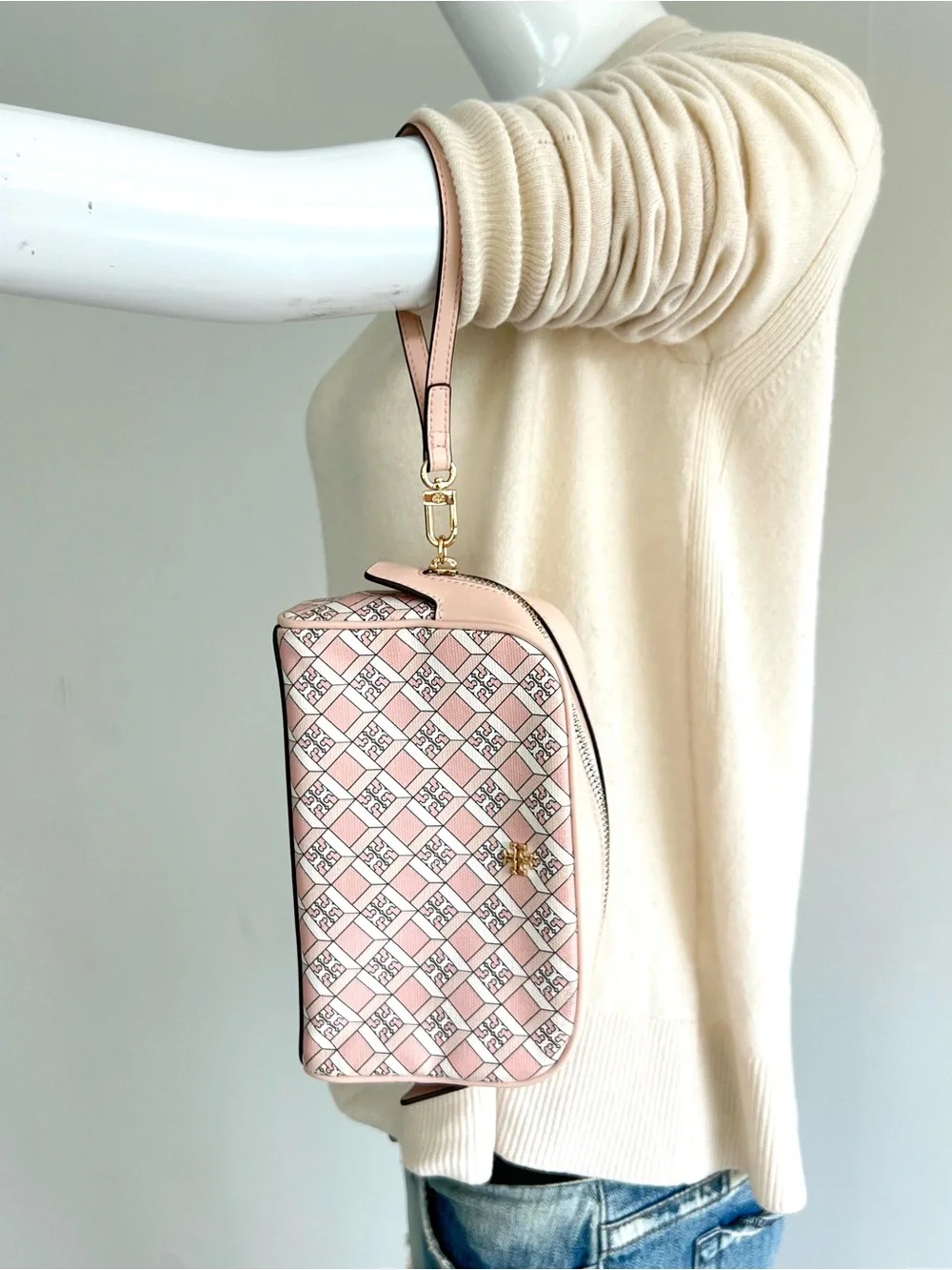 TORY BURCH Dusted Blush Geo Logo Allover Wristlet Essentials Pouch Makeup Bag